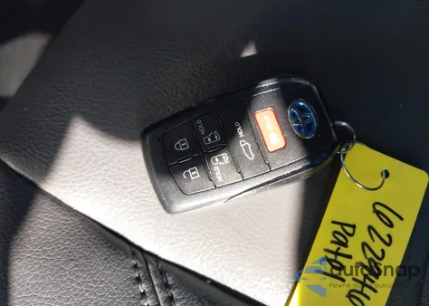 2022 Toyota Sienna Xse z USA, uszkodzony, nr VIN 5TDXSKFC2NS044270